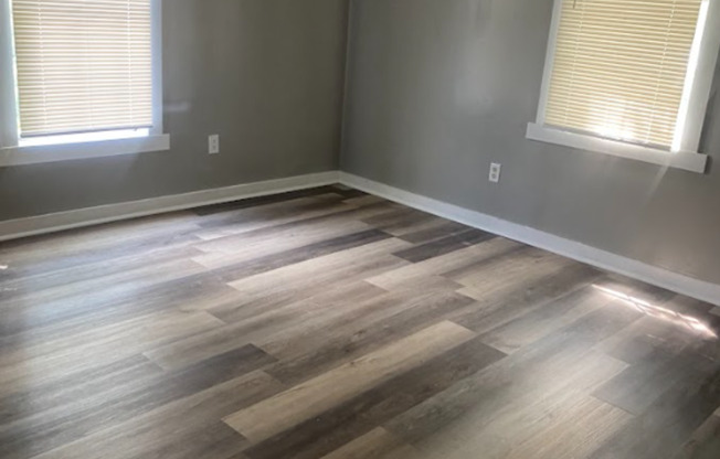 148 S Hedges 3 bed 2 bath and recently refurbished