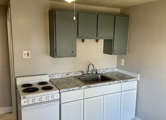 1 bed, 1 bath, 750 sqft, $1,600, Unit 2