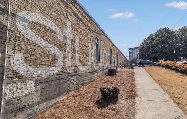 2 beds, 1 bath, $2,695, Unit Unit 262