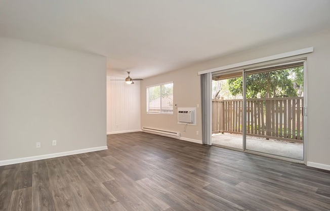 A/C, Ceiling Fan in Living Room at St. Charles Oaks Apartments, California, 91360