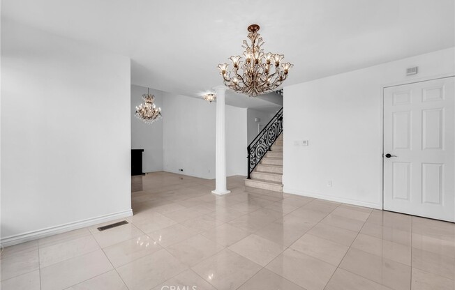 10211 CLEMATIS CT