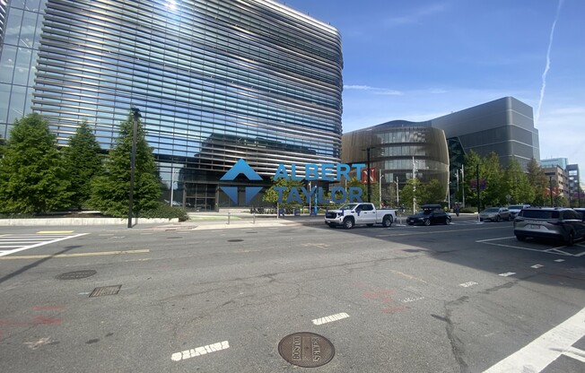 24 SAINT CYPRIANS PL