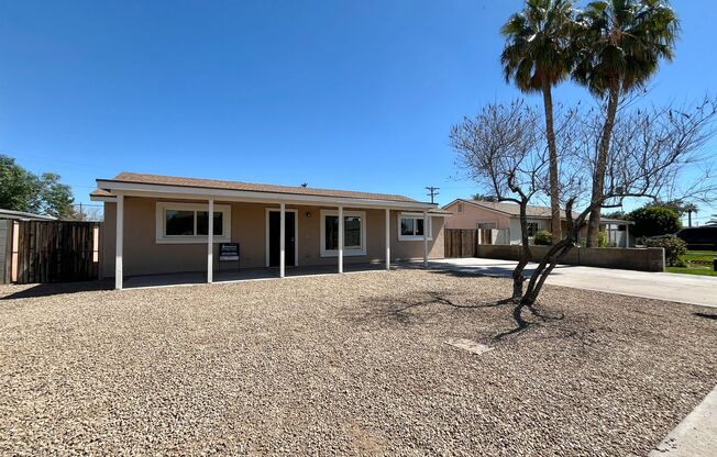 Fully Remodeled 3 Bd 2 Ba in Scottsdale!