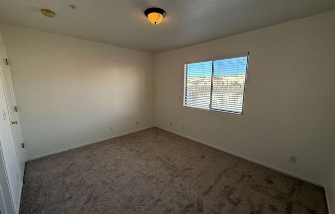 2 beds, 2 baths, $2,375, Unit B