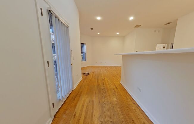 721-23 Briar