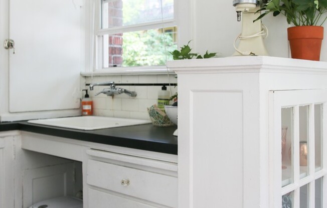 Rex Manor Apartments