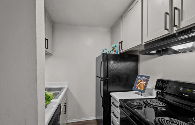 2 beds, 1 bath, 743 sqft, $1,395, Unit 22