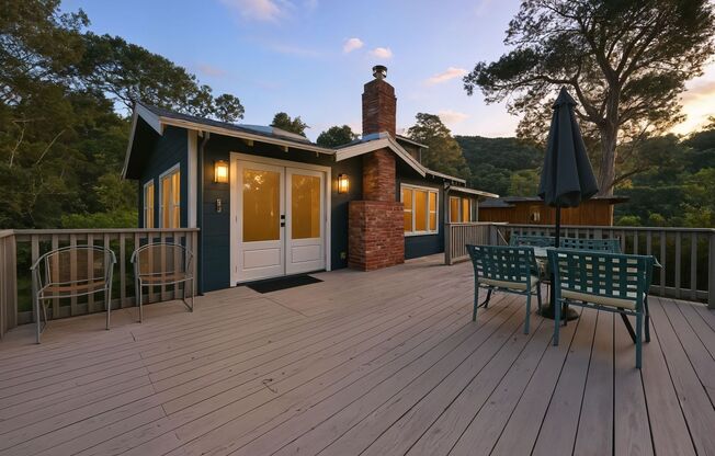 3 Beds/2.5 Baths Multilevel Home with Amazing Views!