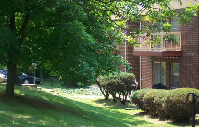 1 bed, 1 bath, 650 sqft, $825, Unit 007H