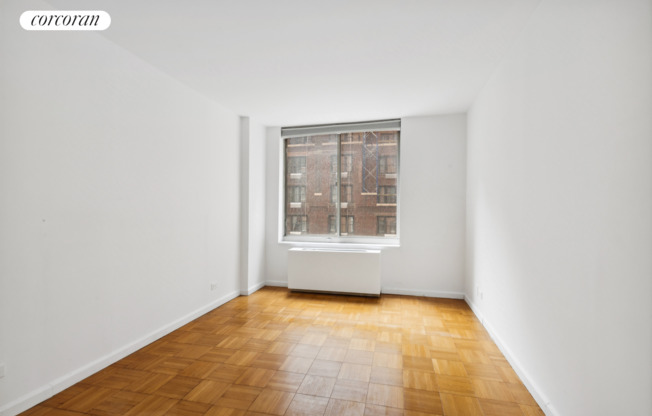 1 bed, 1 bath, 643 sqft, $4,750, Unit 9D