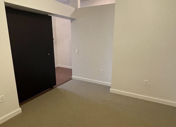 1 bed, 1 bath, 769 sqft, $3,200, Unit 6B