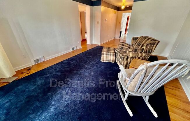 212 N HIGHLAND AVE