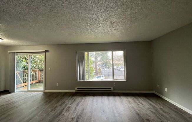2 beds, 1 bath, 850 sqft, $1,495, Unit 05