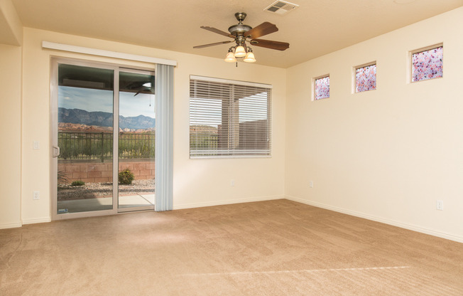 2 beds, 2 baths, $1,525