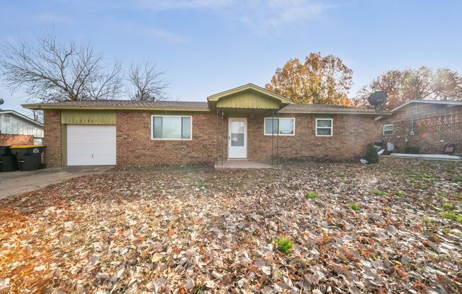 Amazing 3 Bedroom Home in Coweta!