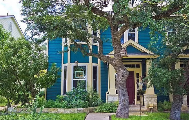 Beautiful 3 Bedroom / 2.5 Bath Townhome in Kyle
