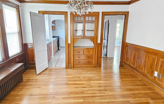 12 HATHERLY RD