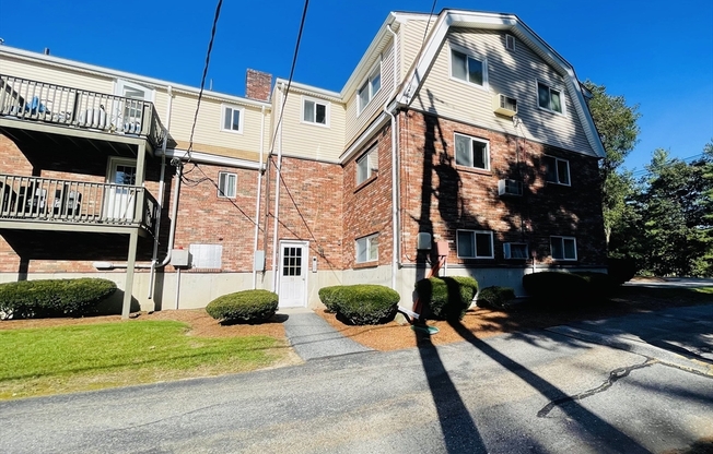 11 WAMPUS AVE