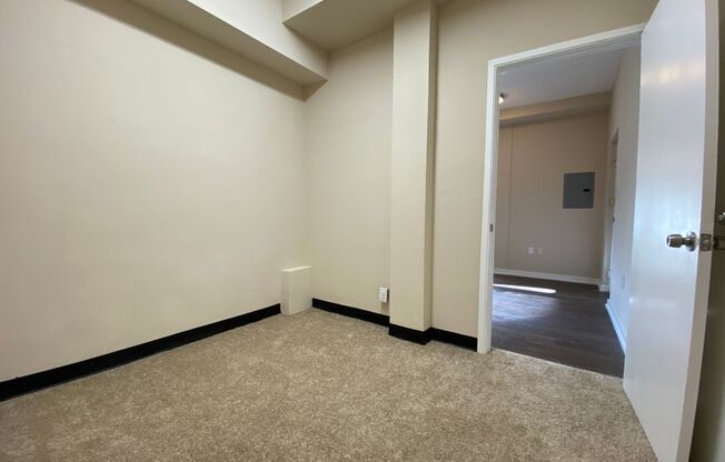 2 beds, 1.5 baths, $1,995, Unit 114