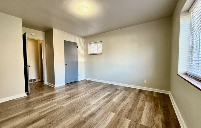 1 bed, 1 bath, 800 sqft, $975, Unit 5948- 1W