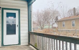 FOUR STAR [FS]:[TRAN][FS][KT][CAG] 1602 MILITARY AVE [4 PLEX]
