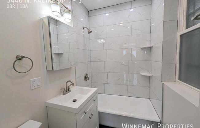 3440 N RACINE