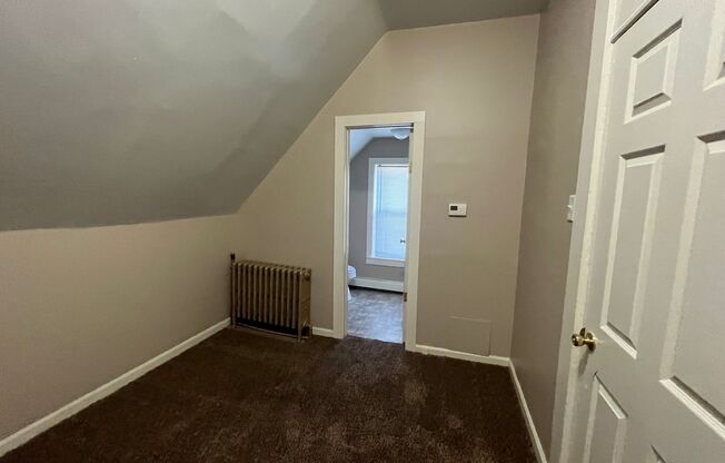 1 bed, 1 bath, 477 sqft, $610, Unit Apt 4