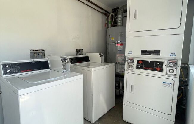 2 beds, 1 bath, $2,900