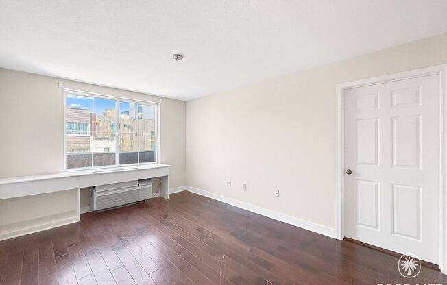 Stunning 2BD/2BA Condo in Little Italy W/ A/C, W/D, Community Gym, Courtyard, & Lounge!