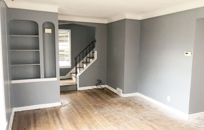4 BED 2 BATH SINGLE FAMILY HOME!