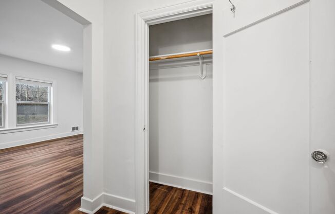 Studio, 1 bath, 425 sqft, $1,750