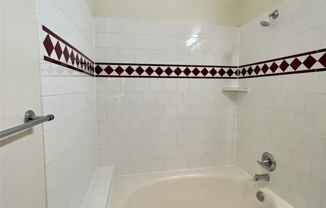 1 bed, 1 bath, 670 sqft, $1,900, Unit 1009