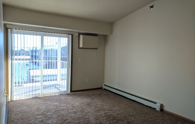 2 beds, 2 baths, 890 sqft, $1,230, Unit 5100-305