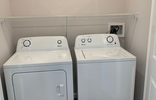 3 beds, 2 baths, 1,230 sqft, $1,950