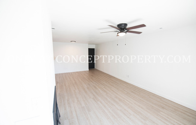 2 beds, 1 bath, 894 sqft, $1,699, Unit 05