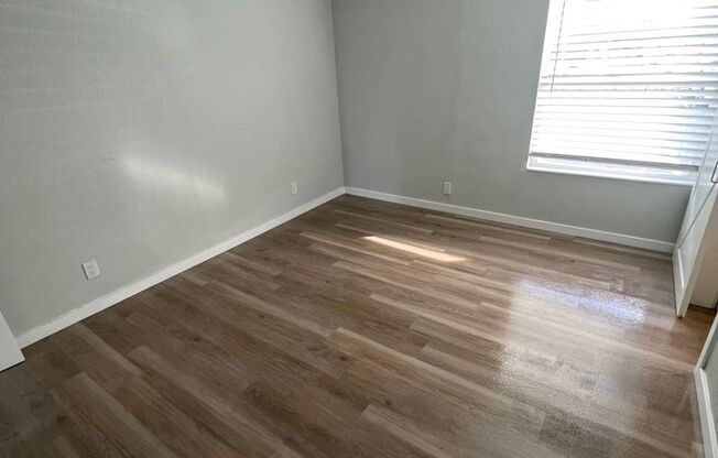 1 bed, 1 bath, $1,199, Unit F0