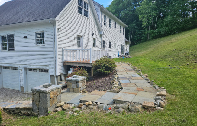 52 POND BRK RD