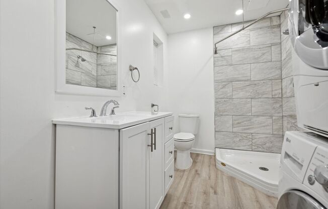 Studio, 1 bath, $1,250, Unit 135 N. 52nd St. 2R