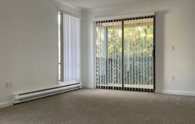 Welcome Home to Seahurst Ridge – Comfortable Burien Living!