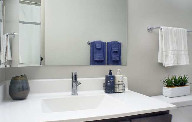 Bathroom With Vanity Lights at Durham, Minnesota