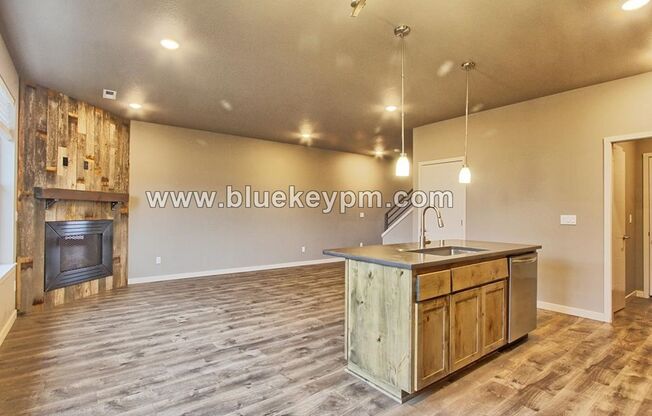 3 Bed, 2.5 Bath Townhome in Orchards by Prairie High School