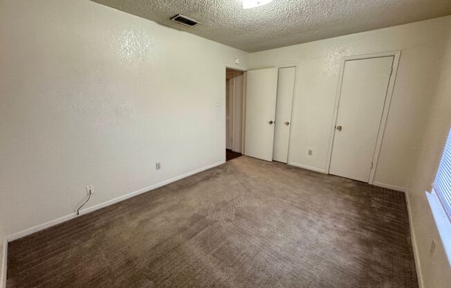 1 bed, 1 bath, 610 sqft, $595, Unit Apt 206