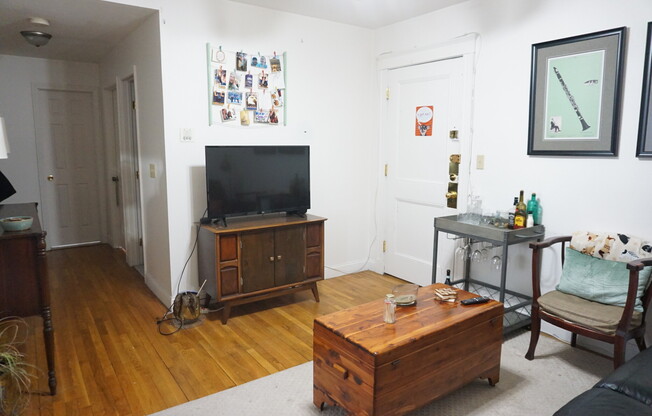 27 Egremont Rd Apt 3