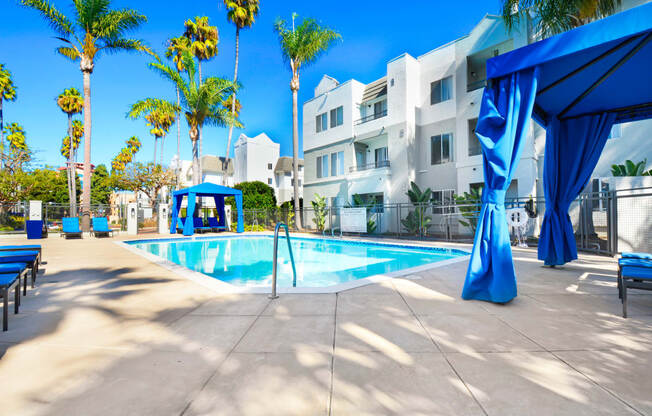 the swimming pool at the resort at longboat key club