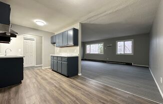 2 beds, 1 bath, 903 sqft, $1,375, Unit #5