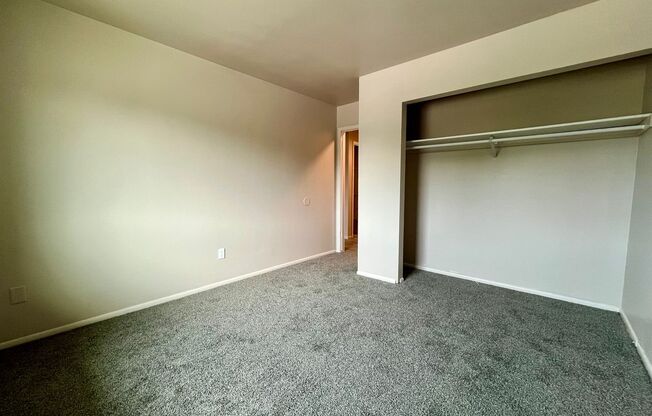 2 beds, 2 baths, $1,495, Unit 220