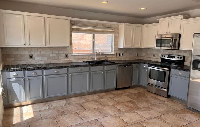 Lovely Home in Leander's Westwood Neighborhood!