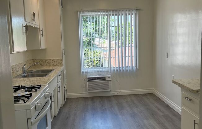 OXNARD APTS