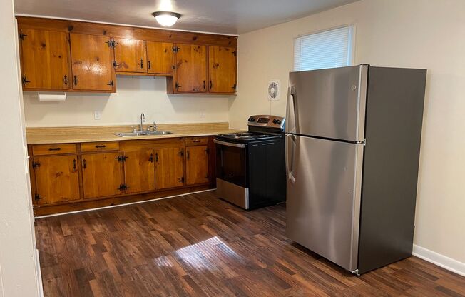 3 beds, 1 bath, $1,800