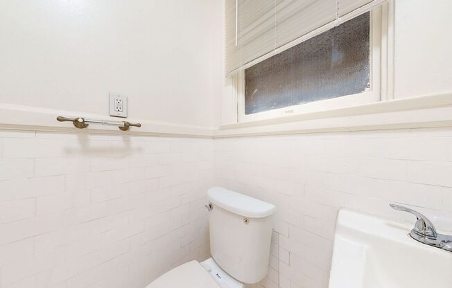 Studio, 1 bath, 489 sqft, $1,628, Unit 223